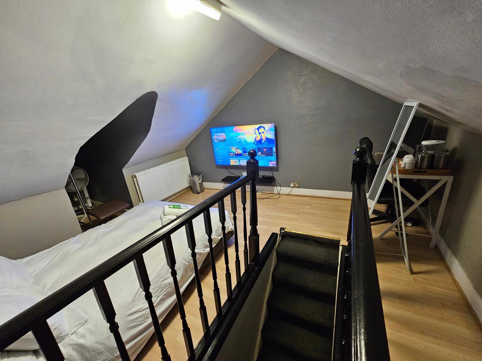 Umbrella Properties London Excel Kültér fotó